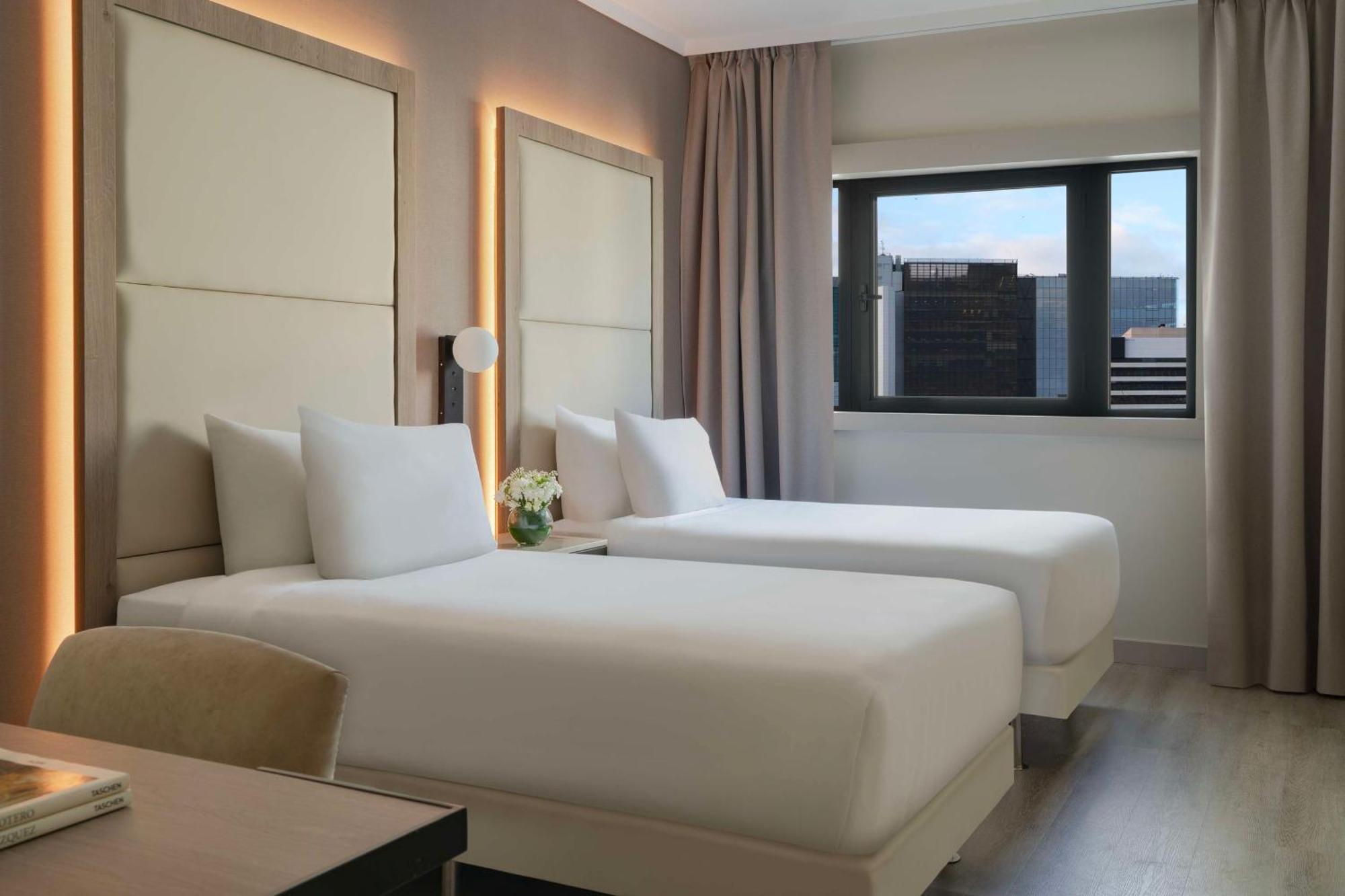 Nh Buenos Aires Florida Hotel Bagian luar foto