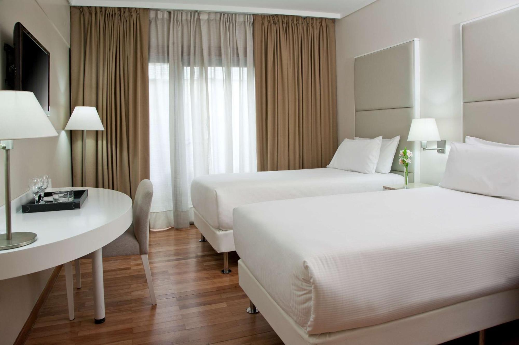 Nh Buenos Aires Florida Hotel Bagian luar foto