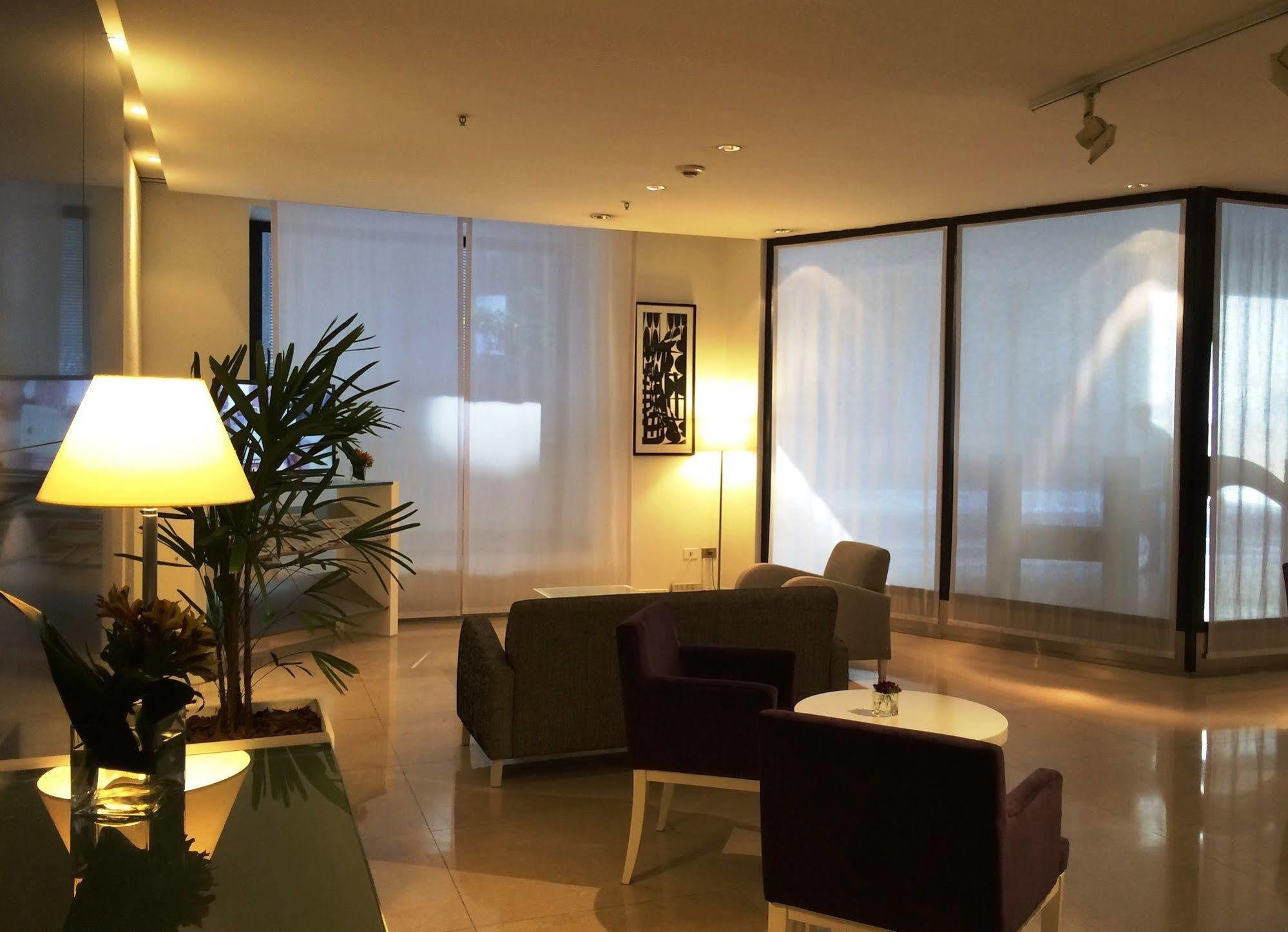 Nh Buenos Aires Florida Hotel Bagian luar foto